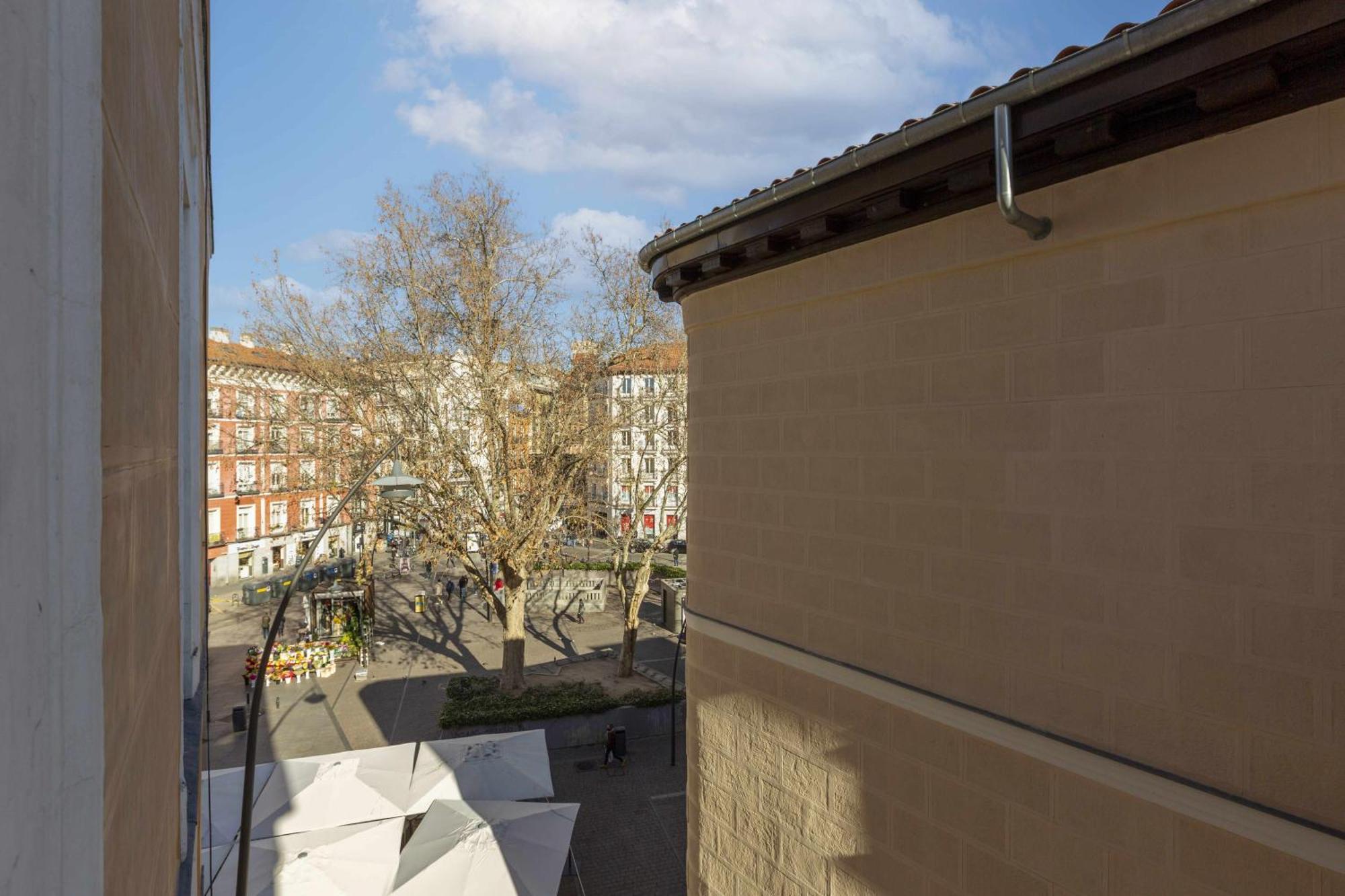 Sol Y Tirso Rooms Madrid Bagian luar foto